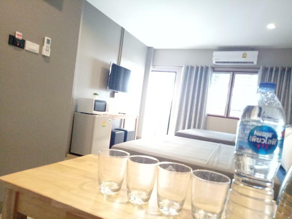 R9 Bangkok 호텔 외부 사진